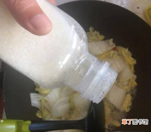 如何做酸辣白菜好吃？