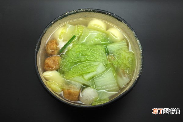 大白菜发黑还能吃吗？白菜表面发生了腐烂还能再食用吗