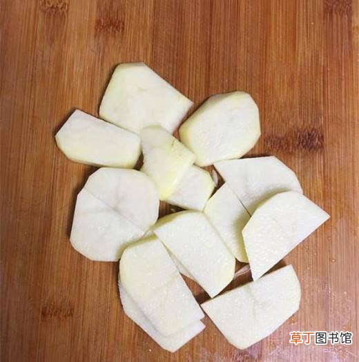 腐乳土豆鸡翅的家常做法
