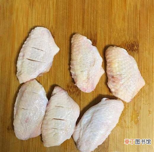 腐乳土豆鸡翅的家常做法