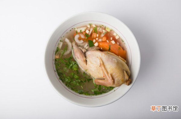 鹌鹑可以和和木耳搭配食用吗？鹌鹑的营养食用方法