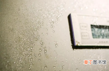 冰箱冷藏室有水珠是什么原因