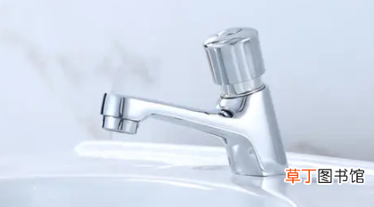 按压水龙头滴水怎么修