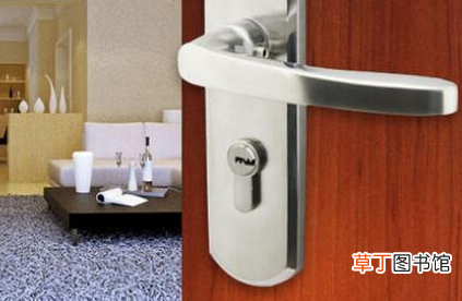被胶水堵锁眼了怎么办