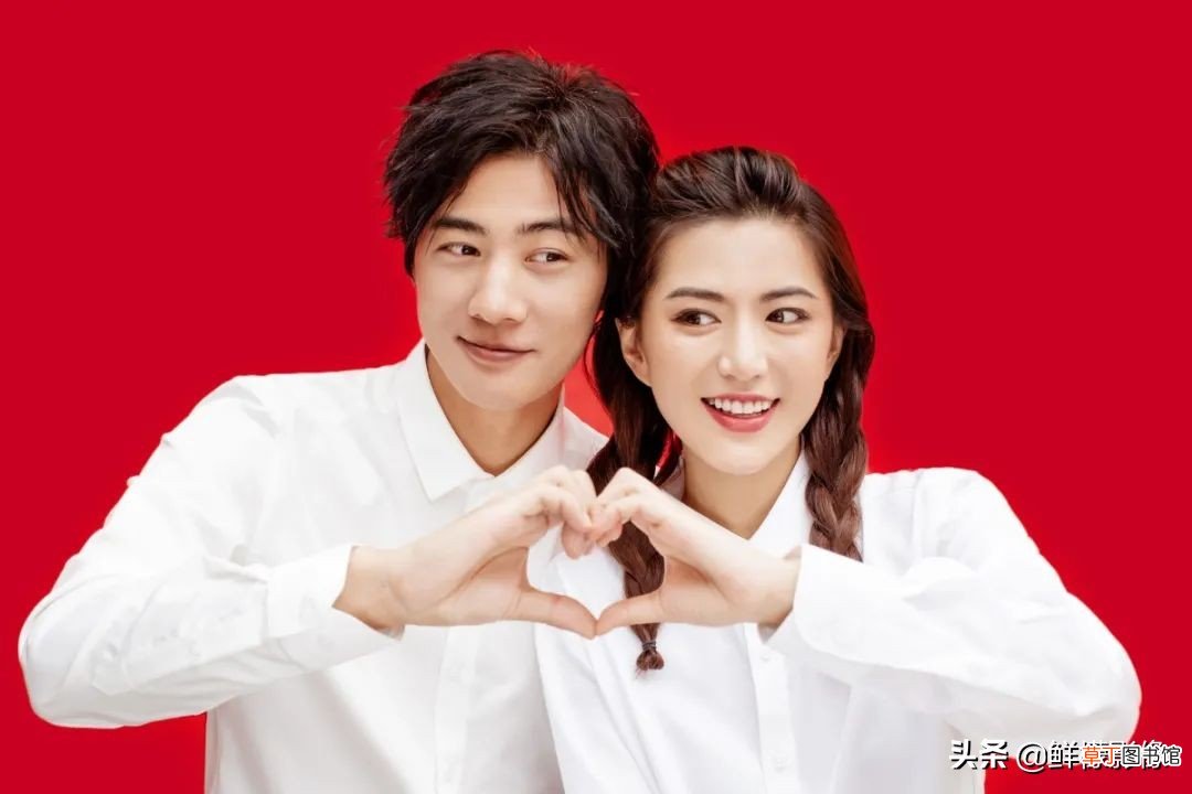 结婚证件照穿衣禁忌 拍结婚证件照穿什么衣服好看