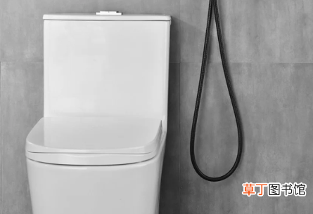 马桶堵了保鲜膜一按气从水箱出来了