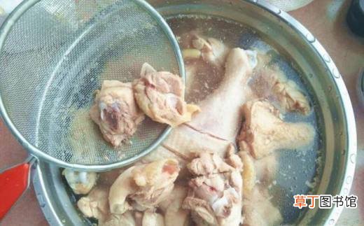 美味的鸡腿土豆盖饭怎么做？