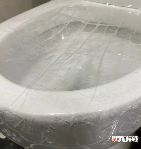 马桶保鲜膜疏通法原理