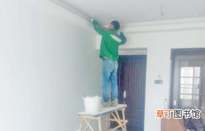 刚刮的腻子怎么会裂缝