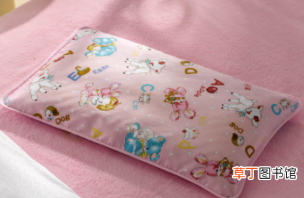 小孩的枕头应该多高