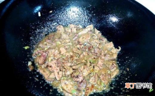 鸡肝扒油菜的家常做法