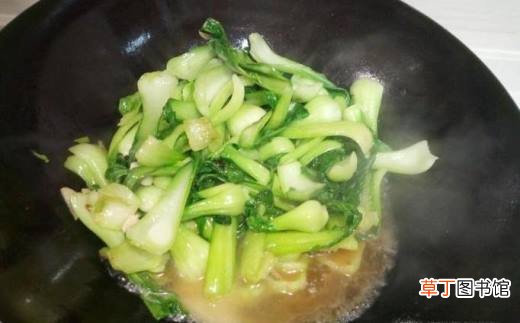 鸡肝扒油菜的家常做法