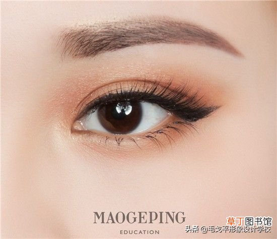 手把手教你画经典又好看的眼妆 画眼妆的步骤