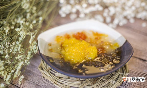 雪燕桃胶银耳的做法,保养秘笈都在这里了
