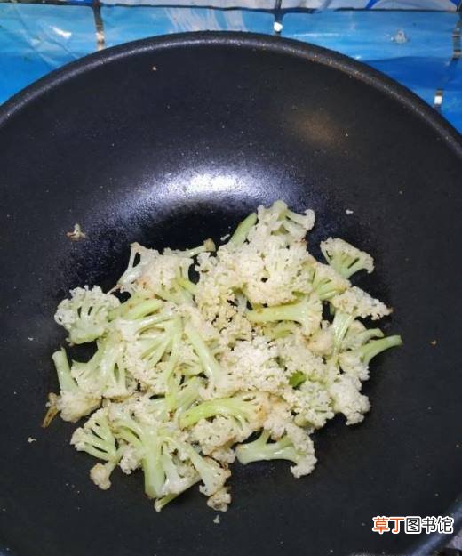 怎样做美味的豆豉香菇炒花菜？