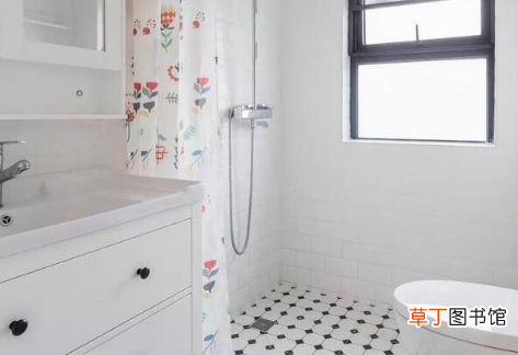 厕所地面太高地漏下不去水怎么办