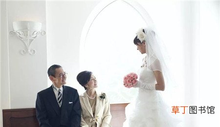 夏天婚礼父母穿什么衣服好 儿子结婚父母穿什么衣服
