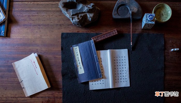 真卿仕历元肃代德四朝翻译 真卿仕历元肃代德四朝怎么翻译