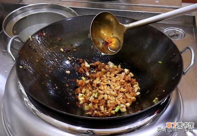 宫保鸡丁怎么做才好吃 宫保鸡丁如何做才美味