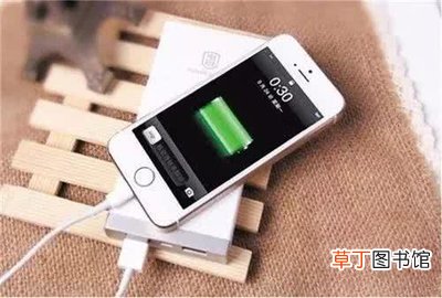 手机玩游戏散热用什么最好 玩游戏手机发热正常吗