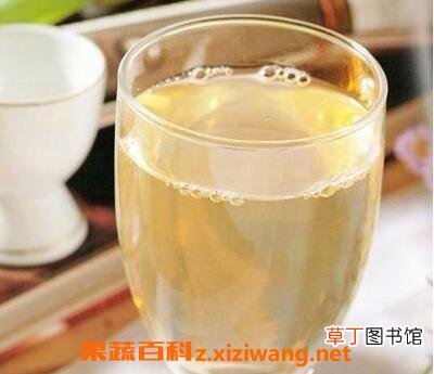 喝蜂蜜水有什么好处 喝蜂蜜水的功效