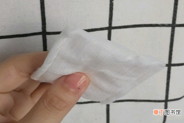 化妆棉用完了用什么代替