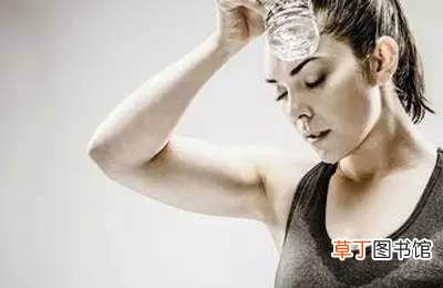 半夜睡觉出汗是怎么回事-为什么半夜总是出汗