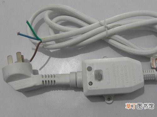 热水器常开保温并不费电 热水器插头不宜频繁的插拔