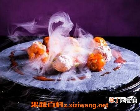 液氮冰淇淋怎么吃 液氮冰淇淋的做法和食用禁忌