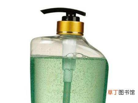 胸贴可以用沐浴露清洗吗
