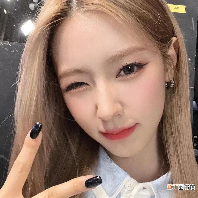 女星都是怎么画猫眼妆的 妩媚迷人猫眼妆画法