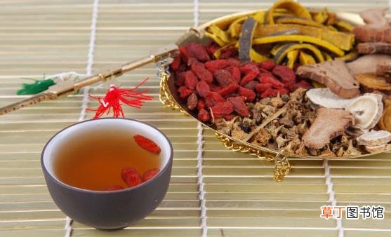 喝中药损伤肠胃呕吐 6个方法缓解中药的苦味