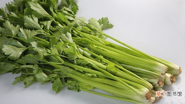 香芹和芹菜的区别