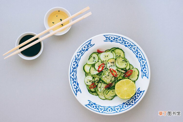 花生的食用价值高，但并非人人能食用，这几类人群要少吃！