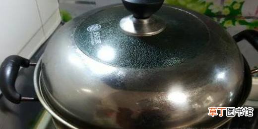 清蒸鲈鱼的正宗做法,怎么做清蒸鲈鱼？