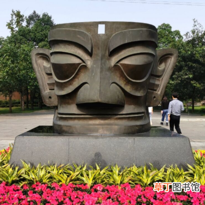 三星堆遗址在哪里？位于哪个省？