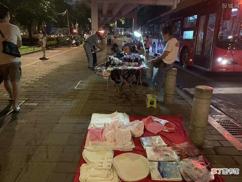 开放摆地摊会给国家带来什么影响,有好处也有坏处