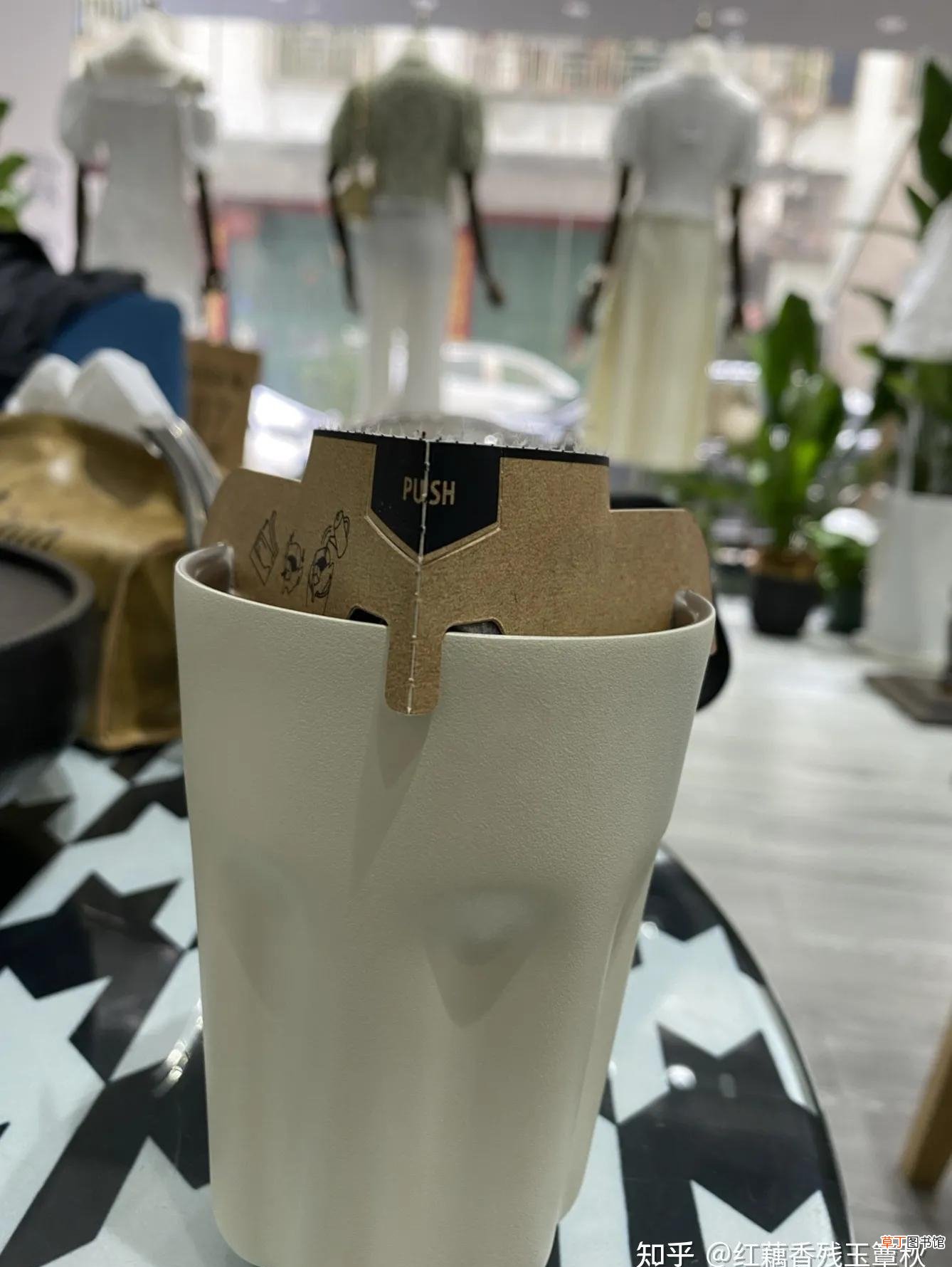 女班主任结婚送什么礼物好 班主任结婚送什么礼物？