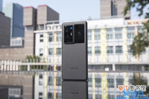 vivo正式发布了vivo X70系列 vivo X70系列今日开售