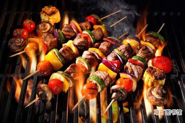 五一前3天北京吃掉33万串烧烤，怎样吃烧烤才健康？