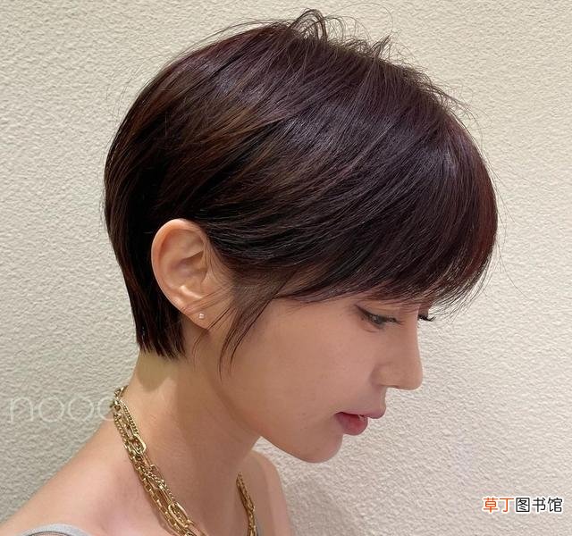 波波头适合什么脸型的女生 夏季最美短发有哪些