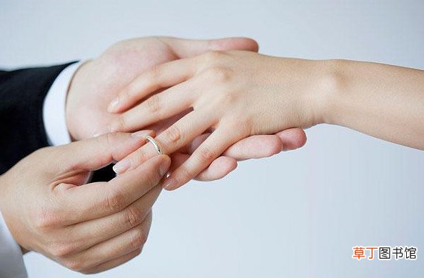 2021年4月份结婚黄道吉日一览表 万年历老黄历2021年4月份结婚吉日2021年4月份结婚的好日子