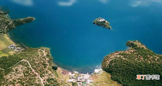 四川泸沽湖在哪里哪个城市 一半在云南一半在四川