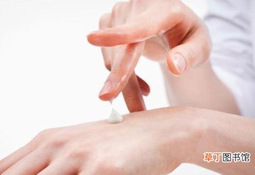 化妆品先用什么再用什么的顺序