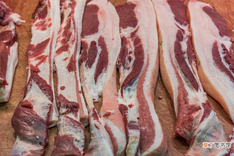 为啥卖肉摊儿的灯都是红色？