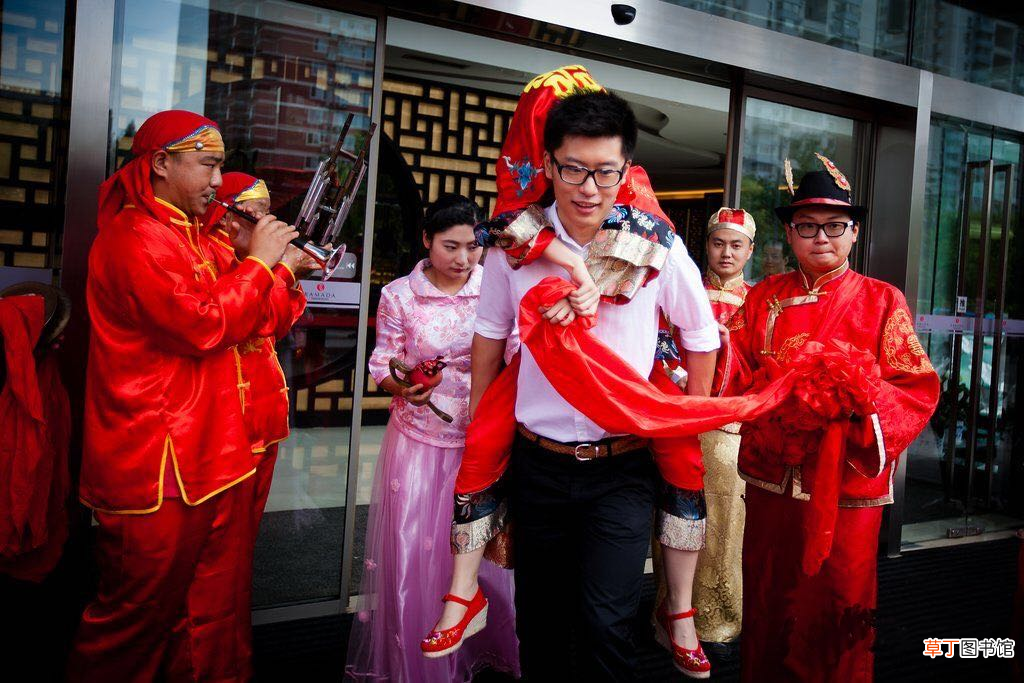 属马结婚防什么属相 属马结婚忌什么属相？