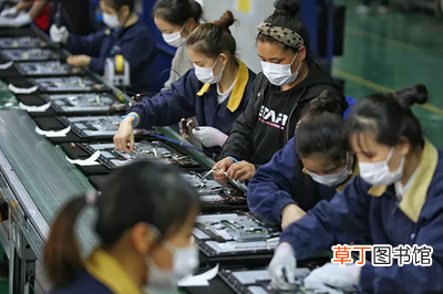 日本疫情经济损失 日本近10万人因疫情被解雇