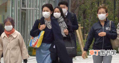日本疫情经济损失 日本近10万人因疫情被解雇