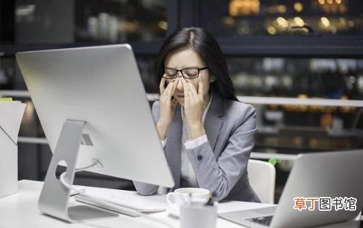 经期熬夜的危害 来例假熬夜后头晕 这些食物帮你缓解