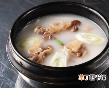 骨头汤里白色的主要是什么?